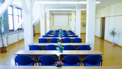 Učebna Podkroví 1 (až 50 míst)